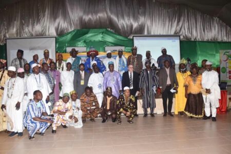 photo de famille à l'ouverture du colloque