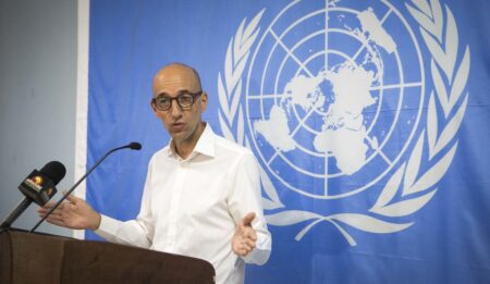 Mali : Le porte-parole de la Minusma sommé de quitter le pays dans 72 heures. Le gouvernement malien donne 72heures au porte-parole de la Minusma pour quitter le pays. Cette décison vient en réponse aux propos inacceptables d'Olivier Salgado sur le dossier des 49 soldats ivoiriens détenus à Bamako.