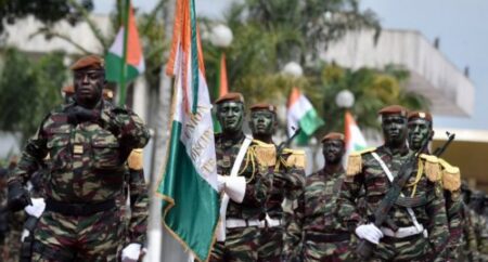 La Côte d'Ivoire demande la libération de ses 49 soldats arrêtés au Mali