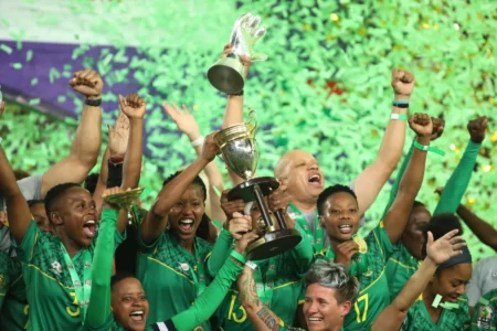 L'Afrique du Sud a décidé de présenter sa candidature pour l'organisation de la Coupe du monde féminine de la FIFA 2027. Cette volonté des autorités en charge du sport roi dans le pays, est de permettre au continent africain d’accueillir pour la toute première fois cet évènement de grande envergure.