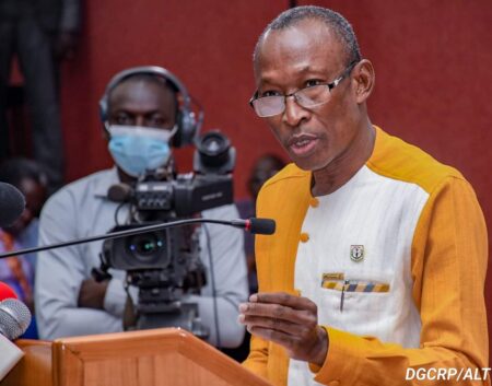 Ministre Apollinaire Kyélem de Tambèla, le Premier ministre de la Transition au Burkina-Faso.