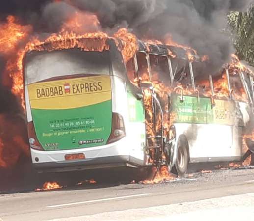 bus baobab express accident à Dassa