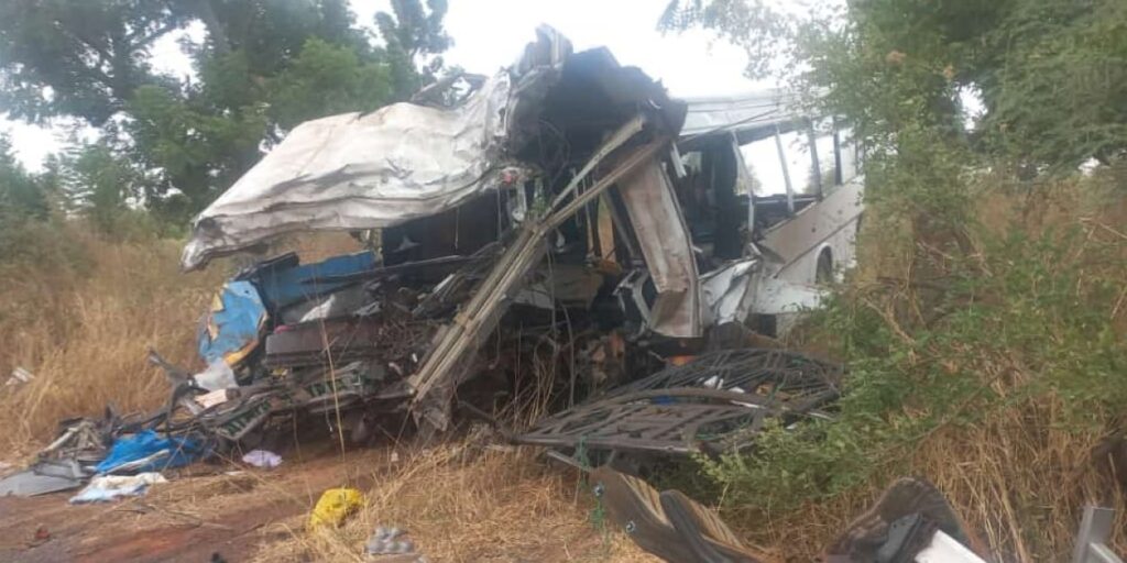 New road accident kills at least 19 people