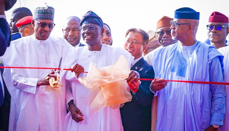 Le Nigeria a inauguré un port en eau profonde à Lekki Le port en eau profonde de Lekki au Nigeria inauguré