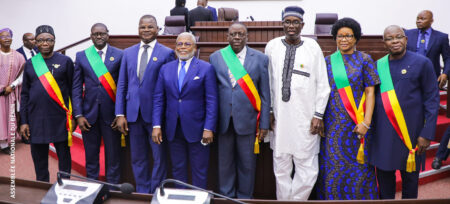 Les membres du bureau de l'Assemblée nationale du Bénin