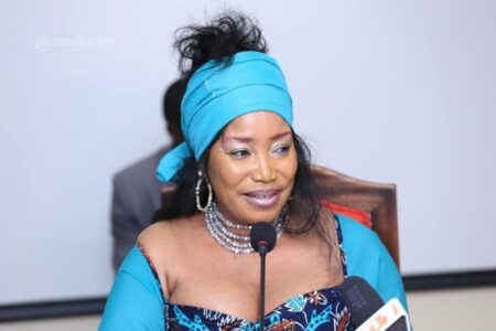 L'actrice et productrice ivoirienne, Akissi Delta a avoué qu'elle croule sous les dettes en raison d'un litige domanial.