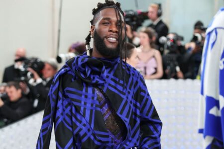Burna Boy est accusé d'avoir snobé Kachi Offiah au Met Gala 2023