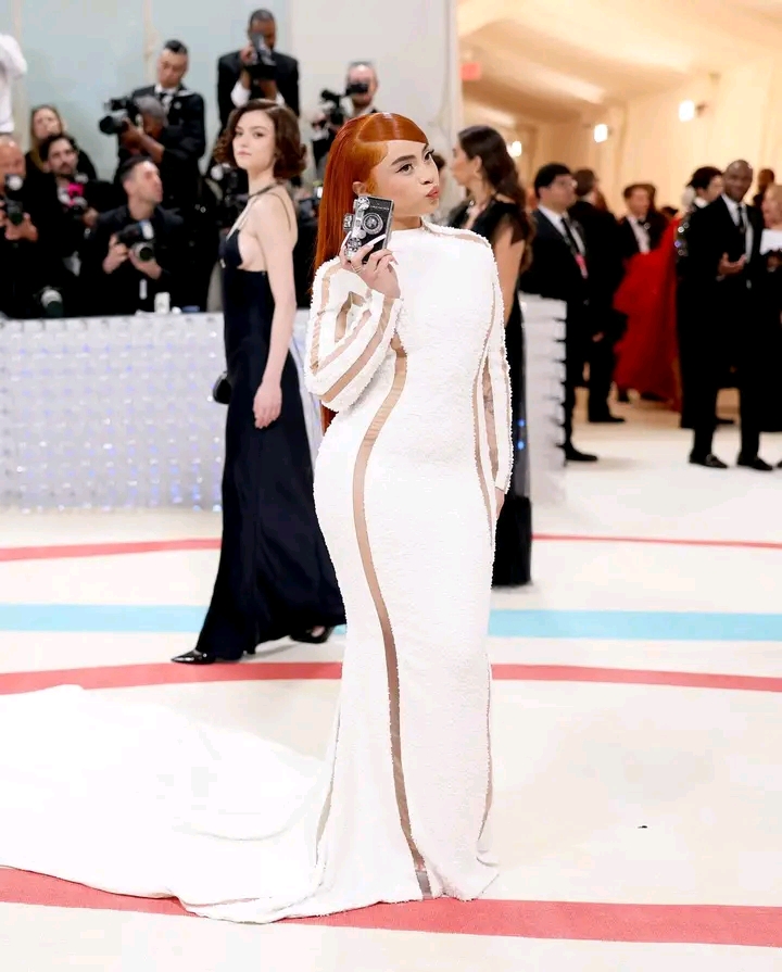 Ice Spice sur le tapis rouge du Met Gala 2023