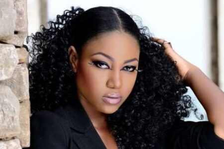 Yvonne Nelson révèle qu'elle était enceinte de Sarkodie et qu'elle a avorté.