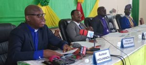 Le samedi 14 décembre 2024, le grand amphithéâtre " Benoît Christophe SADELER" de l'Institut des Sciences Biomédicales Appliquées (ISBA), campus Champ de Foire de Cotonou a servi de cadre au lancement officiel d'un tout nouveau livre. Il s'agit de « Les enseignements agronomiques de Jésus-Christ: décryptage des paraboles à travers les évangiles ». Le Docteur Zoffoun Gbêliho Alex et le Révérend Doctorant Hounnou Codjovi Pascal sont les auteurs de cette magnifique œuvre révolutionnaire qui enrichit désormais le monde des livres au Bénin.